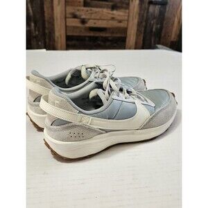 Nike Women's US 11 Waffle Debut Low Top Lace Up Suede Sneakers Gray White Gum